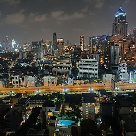 Affordable Serviced Apartments In Nana Omni Tower - Prime Sukhumvit Location Бангкок Екстер'єр фото
